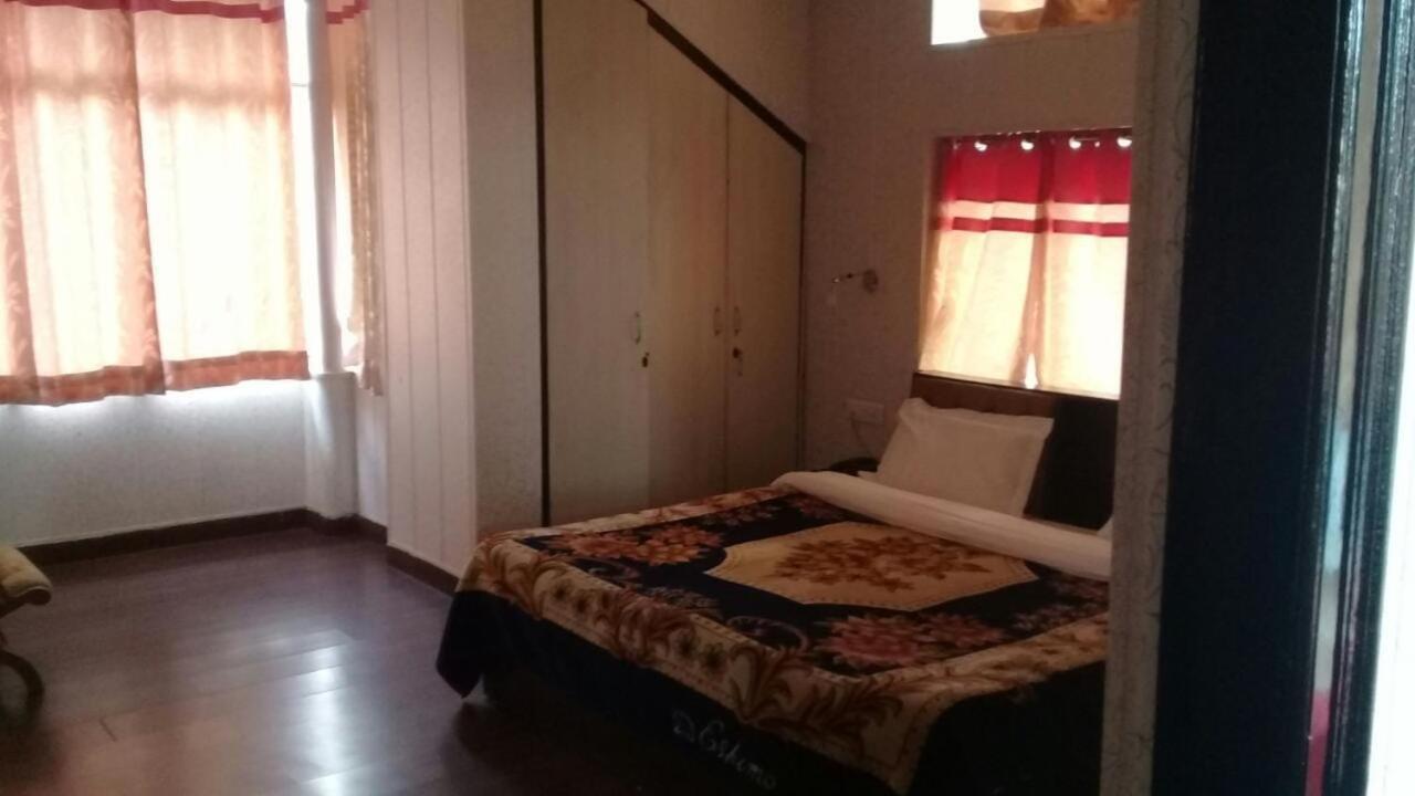 Hotel Manu Vinod Dharamshala Esterno foto
